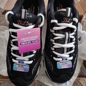 New Skechers D'Lites (size 8)